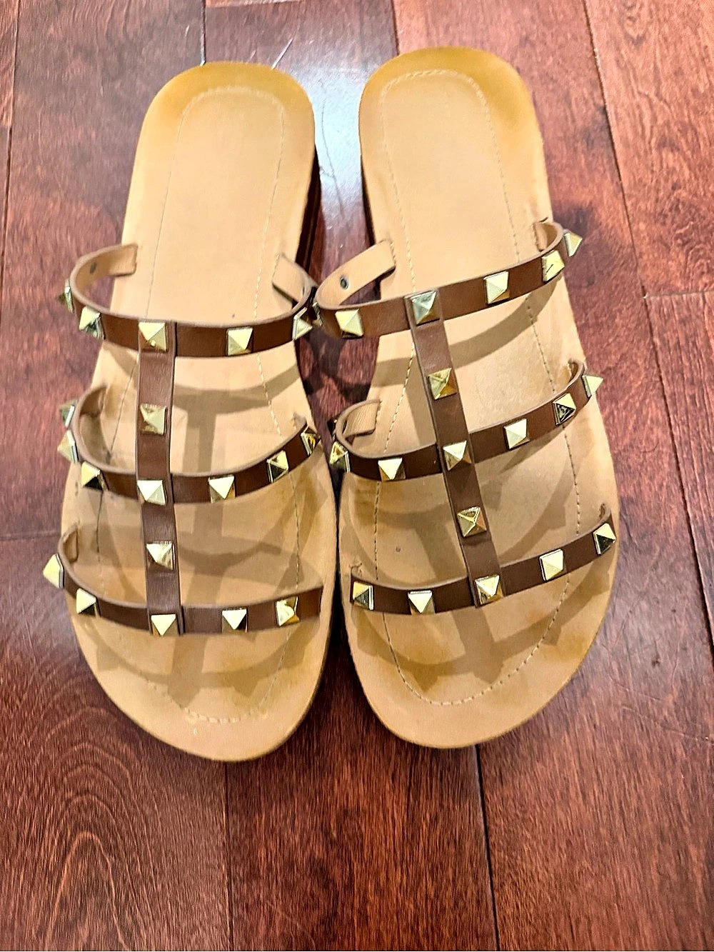 Wanted Cove Studded Flat Sandals in Brown US 10